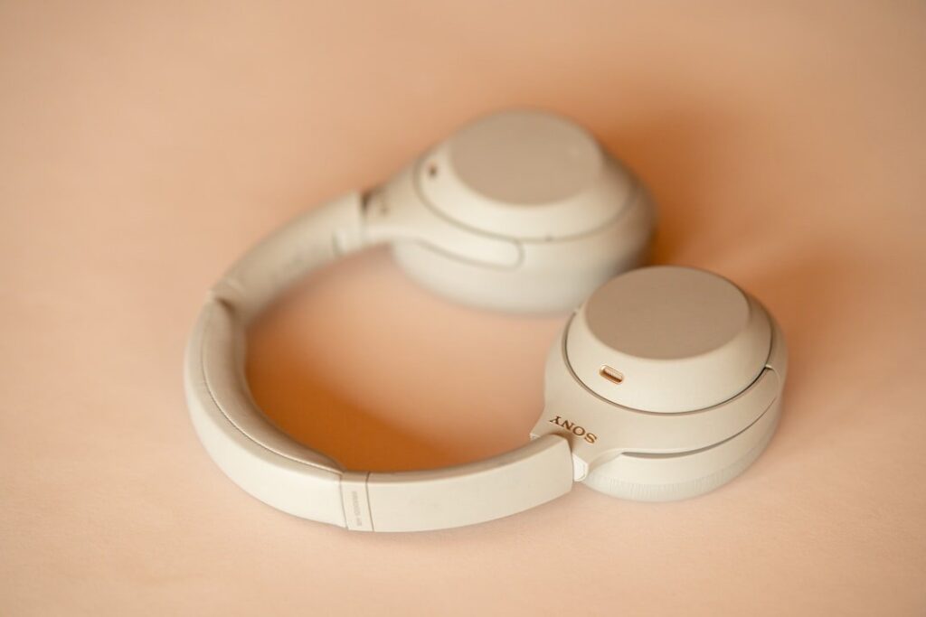 Complete Guide to Best Wireless Headphones 2024